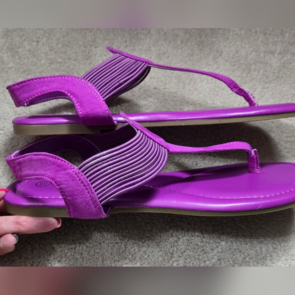Rouge Helium Bold Purple Sandals - Picture 3 of 5